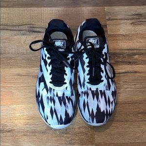 Nike Running Sneakers with memory foam bottoms